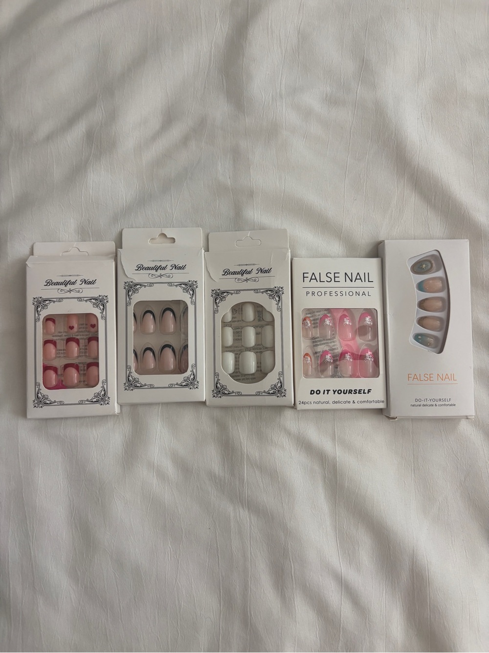 Press-On Nail Bundle – 5 Sets – Assorted Designs – New